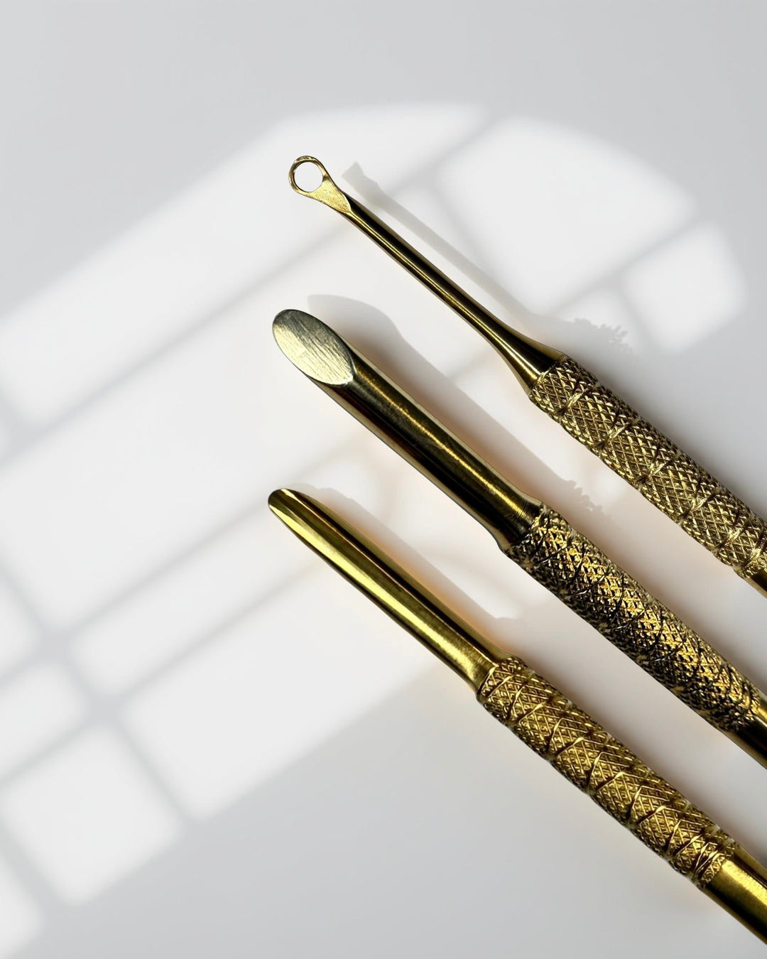 Cuticle Pusher Pro With Ring - Dual-Ended Nail Tool for Professional Cuticle Care.
