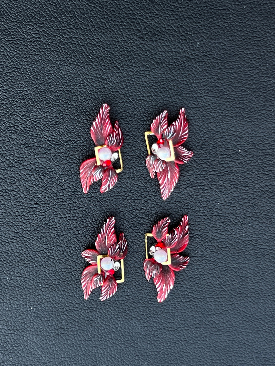 Picture of Fallen Leaves Art  Style 1, Red color - Shi Professional