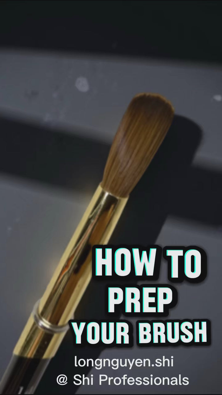 Kolinsky Acrylic Brush